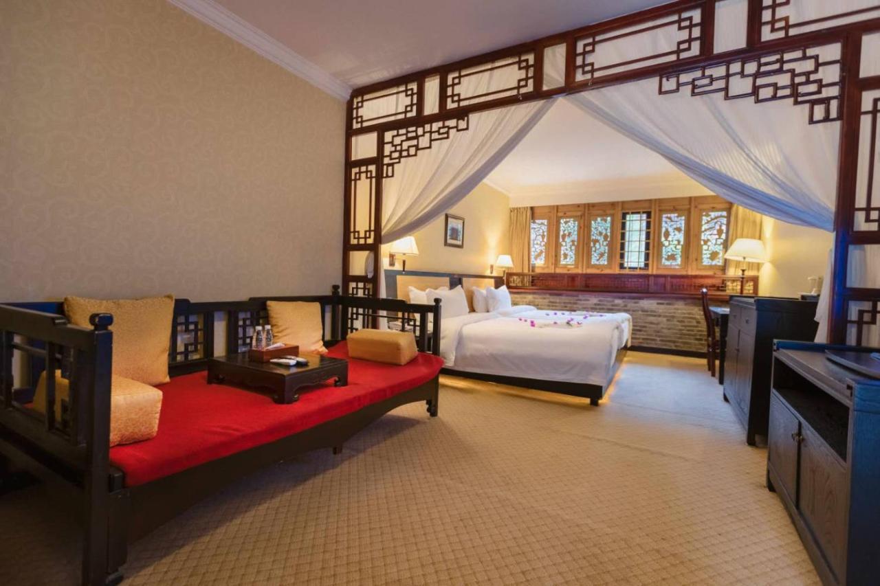 Lijiang Wangfu Hotel Exterior foto